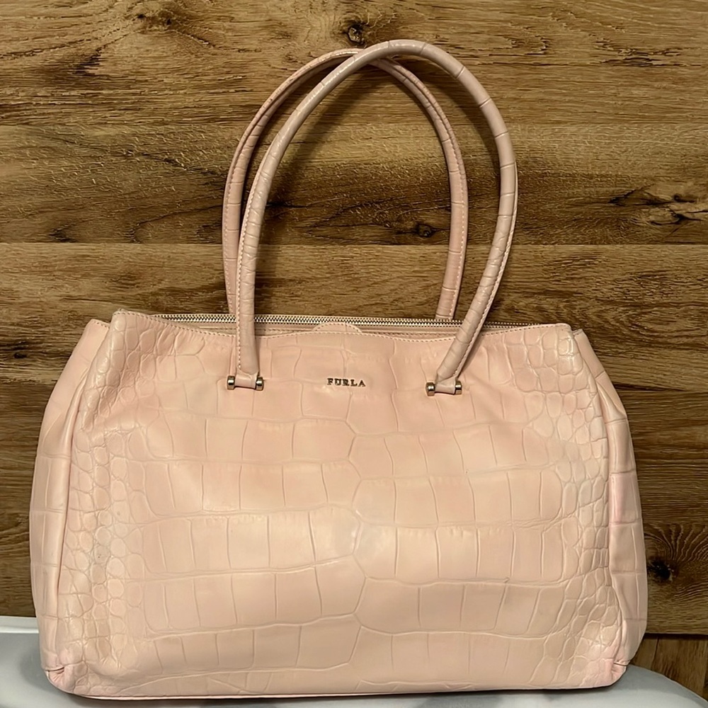 Furla purse